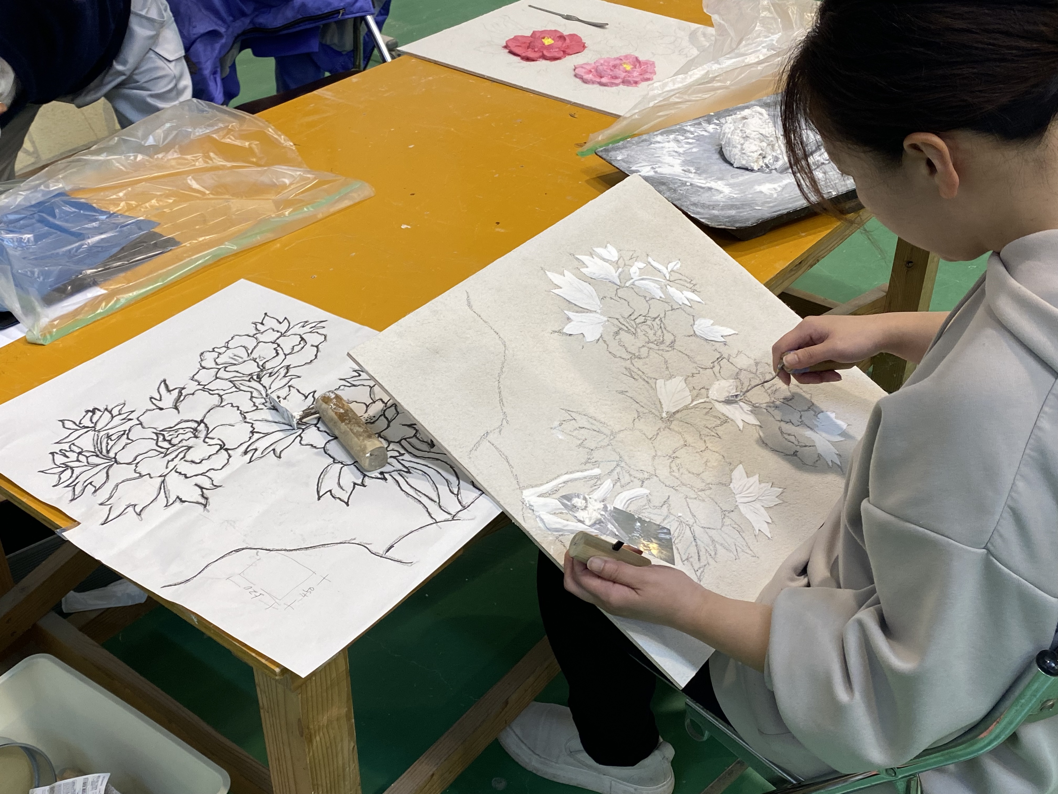鏝絵